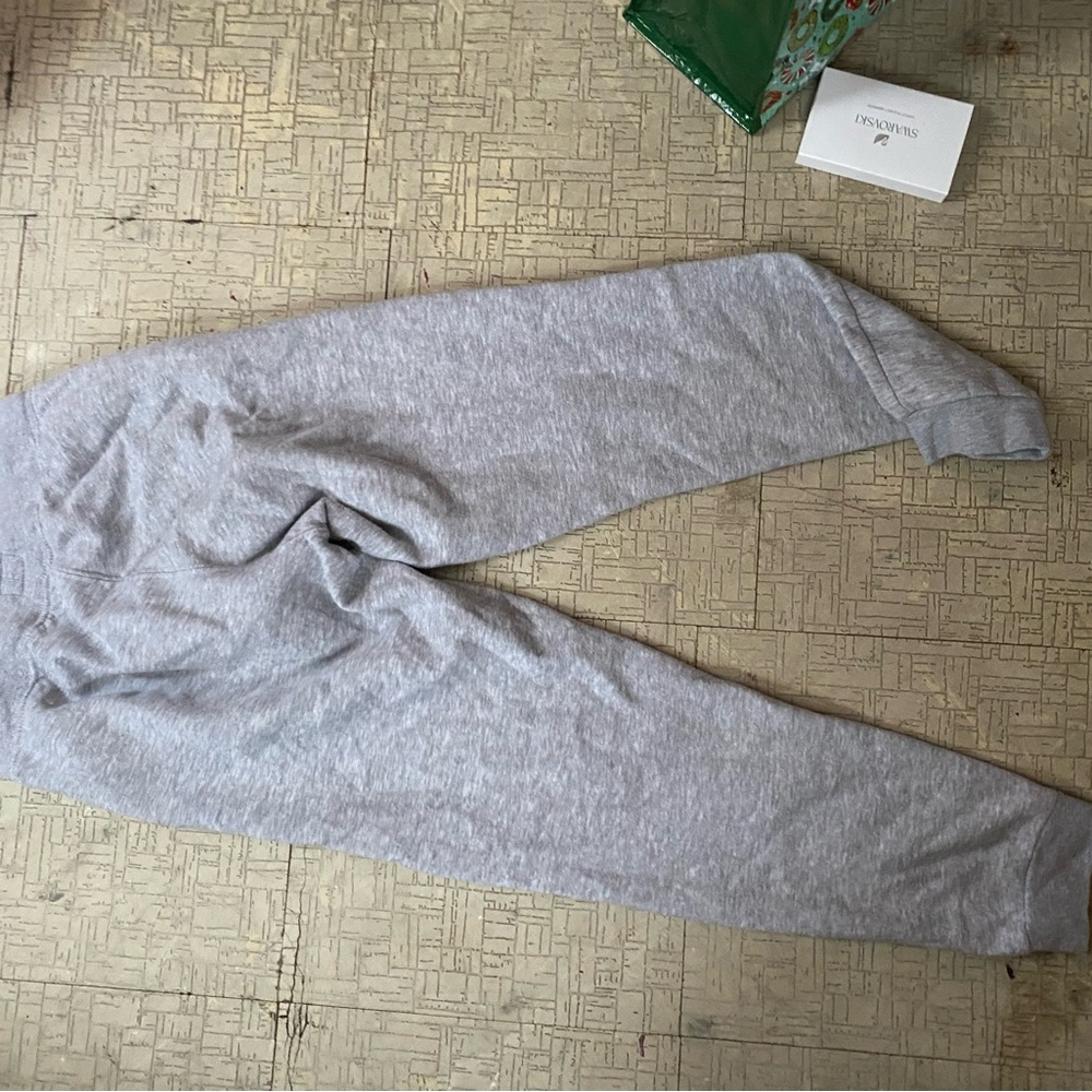 lee grey sweatpants